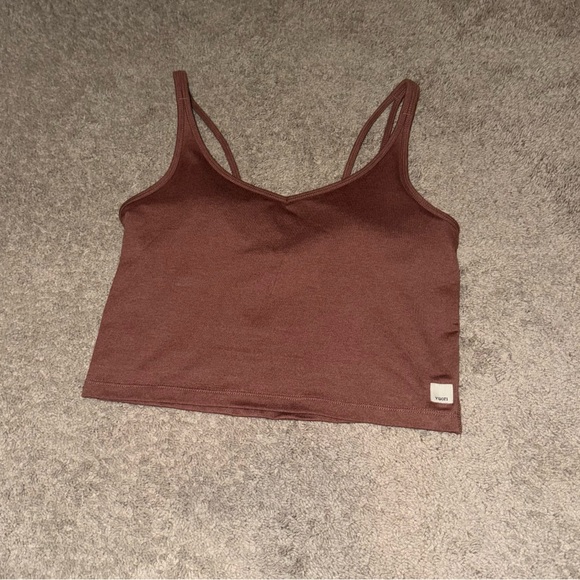 Vuori Halo Performance tank - Picture 4 of 10